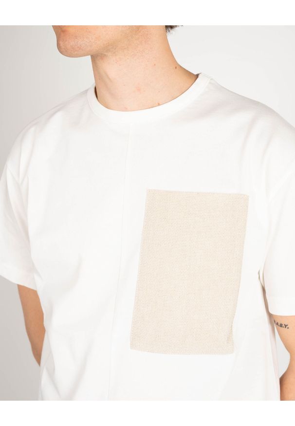 Xagon Man T-Shirt | P22082 ZX 0062 | Mężczyzna | Kremowy. Kolor: kremowy. Materiał: bawełna. Wzór: aplikacja
