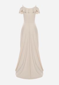 Born2be - Beżowa Koktajlowa Sukienka na Ramiączkach z Falbankami i Rozcięciem Waterlily. Typ kołnierza: kołnierz z falbankami. Kolekcja: dla wysokich. Kolor: beżowy. Długość rękawa: na ramiączkach. Styl: wizytowy. Długość: maxi #3