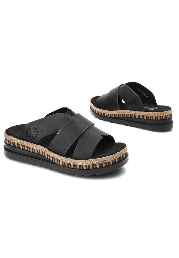 Czarne Klapki Rieker Wygodne Buty Na Platformie. Okazja: na co dzień, na spacer. Kolor: czarny. Materiał: skóra. Obcas: na platformie. Styl: elegancki, casual