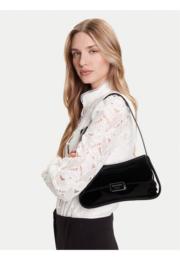 Emporio Armani Torebka EW001013 AF17287 UC001 Czarny. Kolor: czarny. Materiał: skórzane