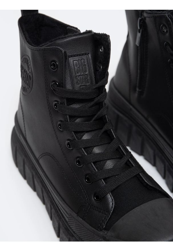 Big-Star - Trampki damskie wysokie czarne MM274625 906. Zapięcie: sznurówki. Kolor: czarny. Materiał: skóra ekologiczna. Szerokość cholewki: normalna. Obcas: na platformie. Styl: klasyczny, elegancki