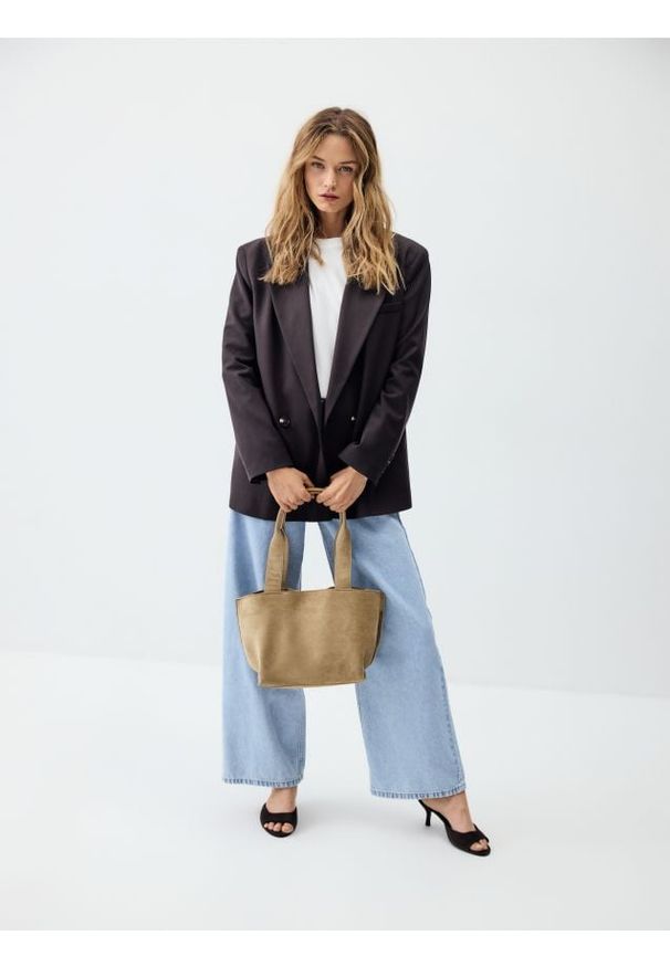 Reserved - Torebka z imitacji zamszu - beżowy. Kolor: beżowy. Materiał: zamszowe