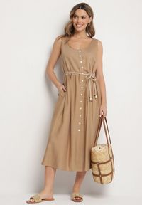 Born2be - Ciemnobeżowa Wiskozowa Sukienka o Rozkloszowanym Kroju z Guzikami Natesana. Okazja: na co dzień, na spacer. Kolor: beżowy. Materiał: wiskoza. Typ sukienki: proste. Styl: casual #7