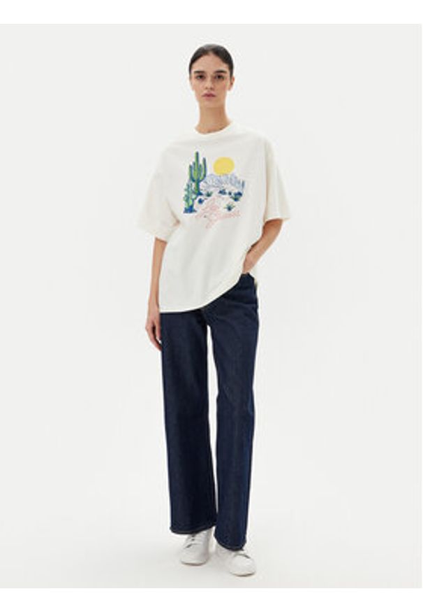 Levi's® T-Shirt Graphic A4924-0082 Biały Relaxed Fit. Kolor: biały. Materiał: bawełna