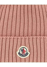 MONCLER KIDS - Wełniana czapka z pomponem. Kolor: różowy, wielokolorowy, fioletowy. Materiał: wełna. Wzór: aplikacja #2