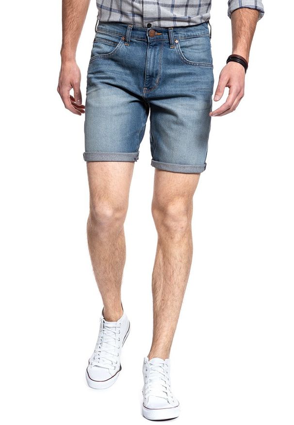 Wrangler - KRÓTKIE SPODENKI WRANGLER REGULAR SHORT GREEN LAGOON W15UX475C 112127159. Materiał: jeans, skóra. Długość: krótkie