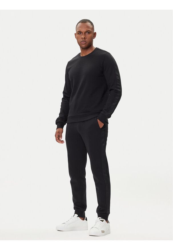 Emporio Armani Underwear Dres EM001922 AF14976 UC001 Czarny Regular Fit. Kolor: czarny. Materiał: bawełna, syntetyk