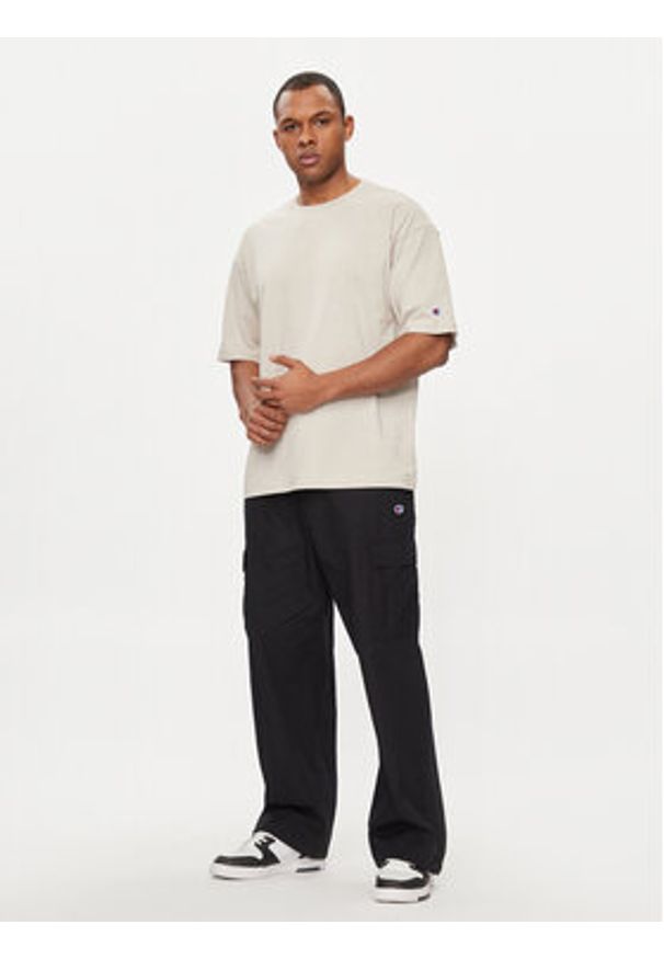 Champion Spodnie materiałowe 220015 Czarny Custom Fit. Kolor: czarny. Materiał: bawełna