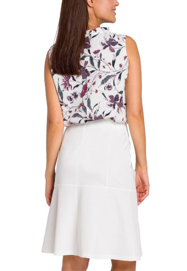 Sukienki.shop - Elegancka spódnica ołówkowa midi z falbaną ecru kremowa. Okazja: do pracy, na co dzień, na spotkanie biznesowe. Kolor: kremowy. Styl: elegancki