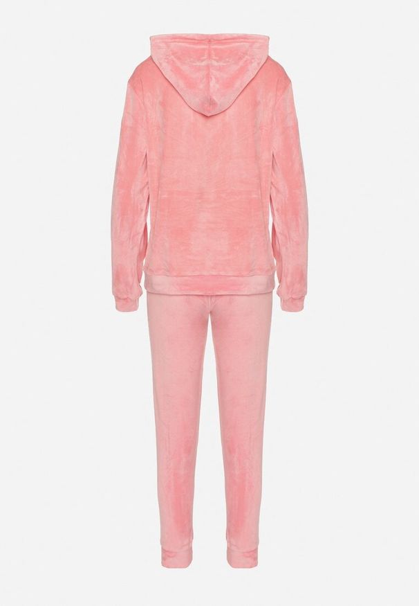 Born2be - Różowy Komplet Dresowy z Bawełną Bluza z Kapturem i Kieszenią Spodnie z Gumką w Talii Quesaria. Kolor: różowy. Materiał: bawełna, dresówka