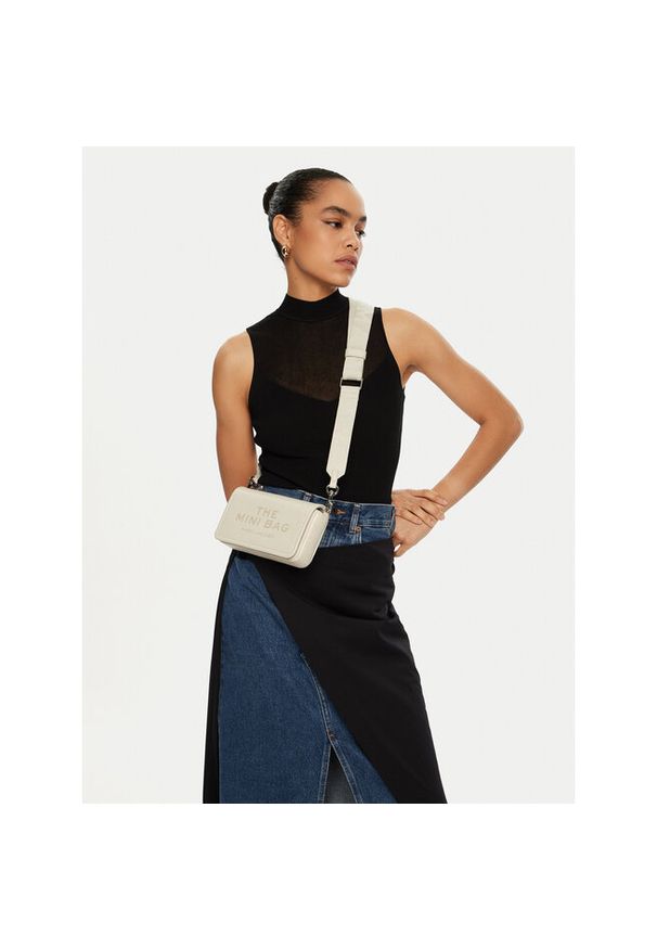 MARC JACOBS - Torebka Marc Jacobs. Kolor: biały