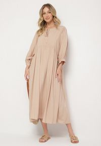 Born2be - Beżowa Rozkloszowana Sukienka z Wiskozy z Wiązaniem przy Dekolcie Tilania. Okazja: na co dzień. Kolor: beżowy. Materiał: wiskoza. Styl: casual