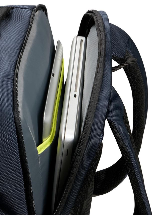 Plecak Samsonite 155198 1090 S (RYANAIR) 14.1'' Guardit 3.0 granatowy. Kolor: niebieski. Materiał: materiał, tkanina. Styl: biznesowy, elegancki, casual