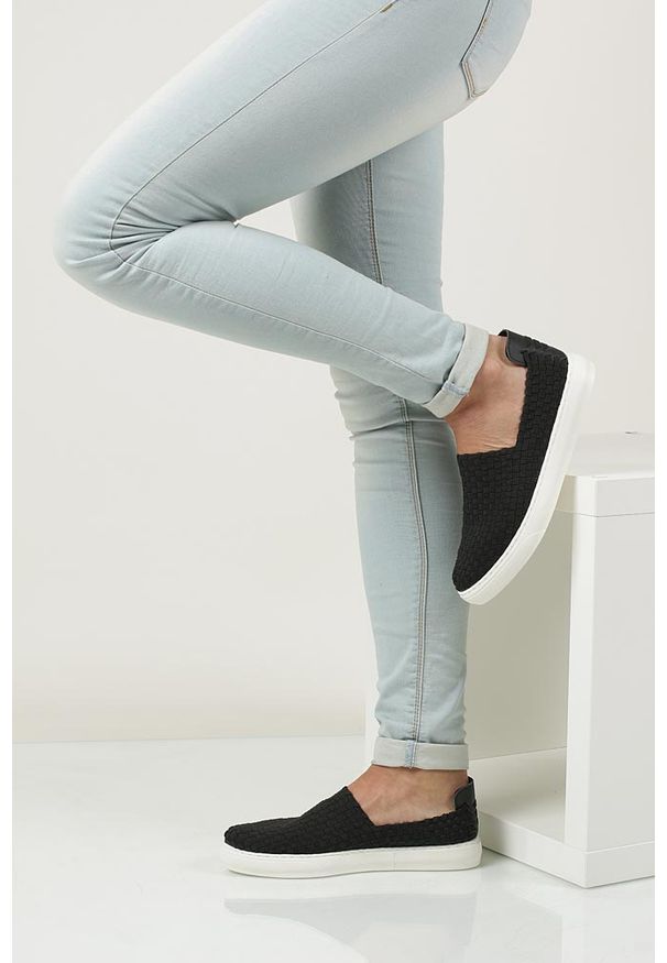 Blink - Slip on blink 601611-c/15. Zapięcie: bez zapięcia. Kolor: czarny