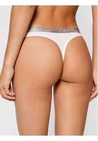 Calvin Klein Underwear Stringi 000QD3539E Biały. Kolor: biały. Materiał: bawełna