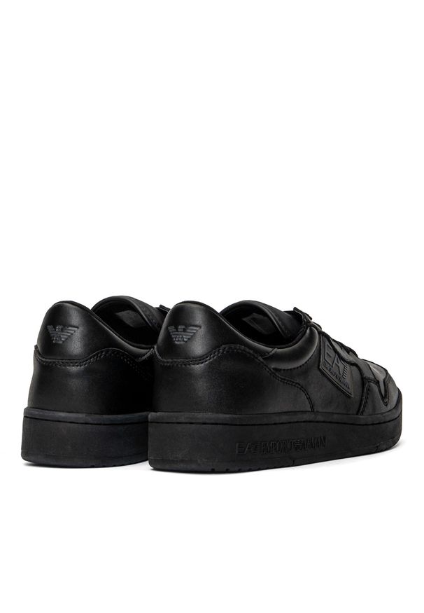 Sneakersy męskie czarne EA7 Emporio Armani X8X086 XK221 R926. Kolor: czarny. Sezon: lato