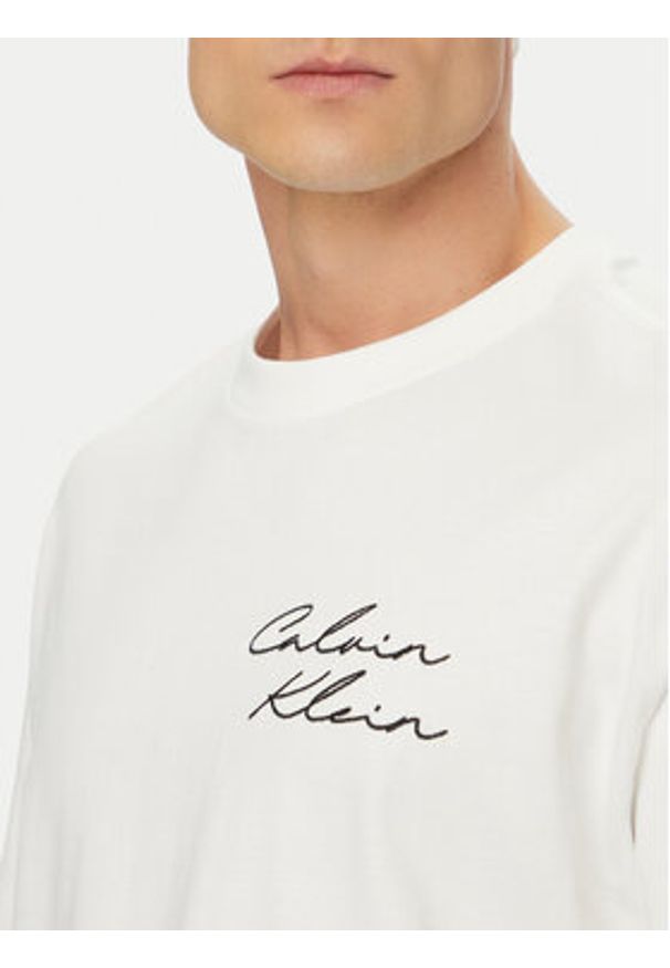 Calvin Klein Jeans T-Shirt LV04RE828G Biały Regular Fit. Kolor: biały. Materiał: bawełna