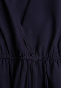 Renee - Granatowy Kombinezon Valia. Kolor: niebieski. Materiał: wiskoza, tkanina. Długość rękawa: bez rękawów. Długość: długie. Wzór: jednolity. Styl: elegancki #5