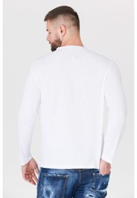 Armani Exchange - ARMANI EXCHANGE Biały longsleeve męski z małym logo. Kolor: biały. Materiał: prążkowany. Długość rękawa: długi rękaw