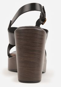 Renee - Czarne Sandały na Platformie i Koturnie z Geometryczną Cholewką Adrasithise. Zapięcie: sprzączka. Kolor: czarny. Wzór: geometria. Obcas: na koturnie #9