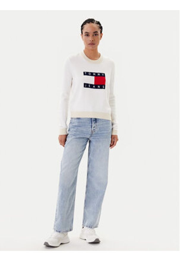 Tommy Jeans Jeansy Layla DW0DW20498 Niebieski Straight Fit. Kolor: niebieski