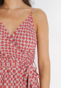 Born2be - Czerwono-Różowa Sukienka z Gumką w Talii i Falbanką na Dole z Wiskozy Heidsan. Kolor: czerwony. Materiał: wiskoza #5
