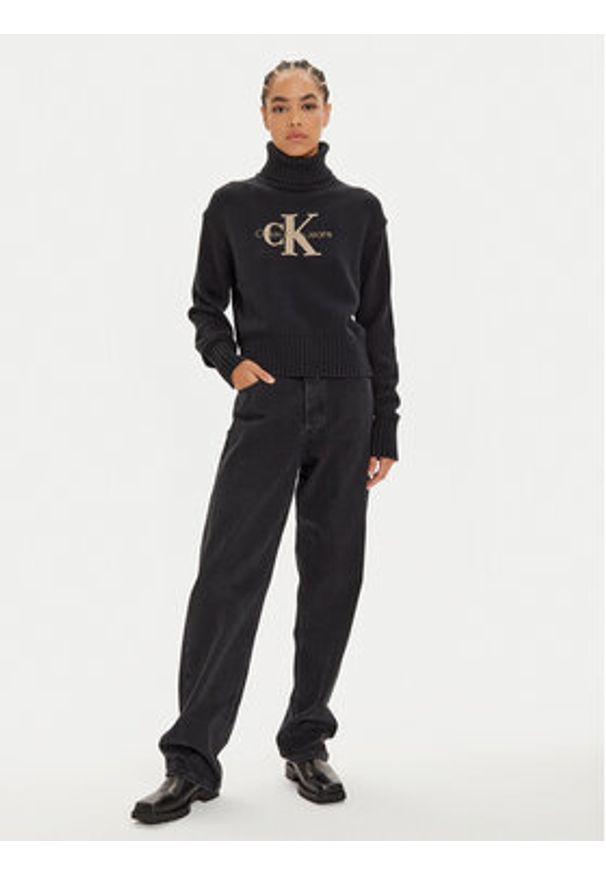 Calvin Klein Jeans Golf Chenille J20J224229 Czarny Regular Fit. Typ kołnierza: golf. Kolor: czarny. Materiał: bawełna, syntetyk