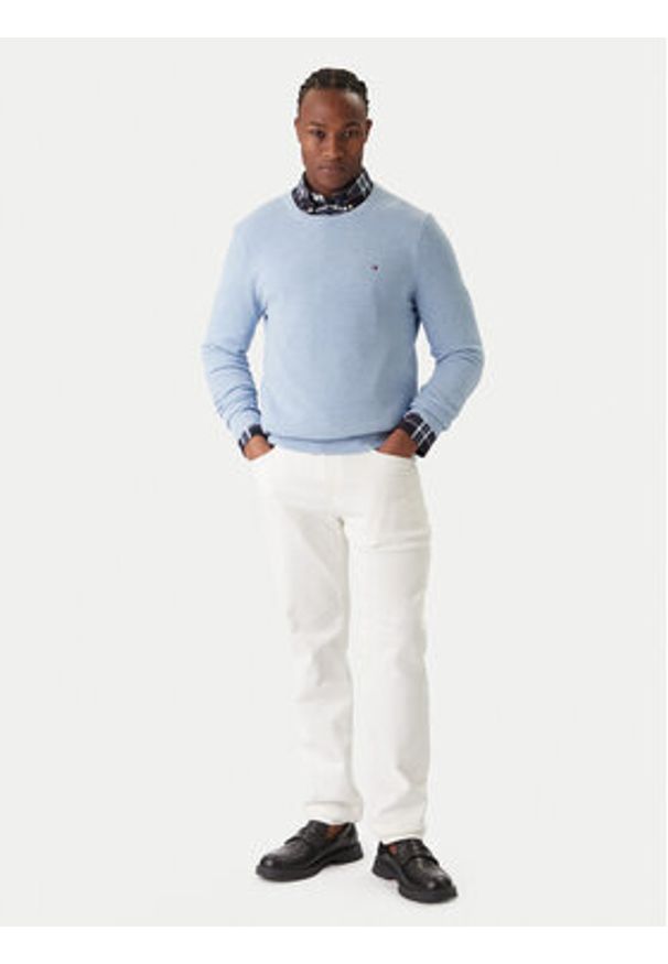 TOMMY HILFIGER - Tommy Hilfiger Sweter Essential MW0MW36347 Błękitny Regular Fit. Kolor: niebieski. Materiał: bawełna