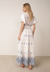 Born2be - Niebieska Bawełniana Sukienka Boho Zdobiona Etno Haftem i Chwostami Metona. Okazja: na spacer, na co dzień. Kolor: niebieski. Materiał: bawełna. Wzór: aplikacja, haft. Typ sukienki: proste. Styl: etno, boho #7