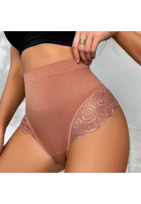 Intica - Stringi z wysokim stanem z delikatną koronką Lotte. Stan: podwyższony. Kolor: beżowy. Materiał: koronka. Wzór: koronka #6