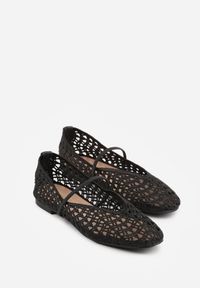 Renee - Czarne Balerinki Mary Jane z Ażurową Cholewką Imitującą Plecionkę Timina. Zapięcie: bez zapięcia. Kolor: czarny. Szerokość cholewki: normalna. Wzór: ażurowy. Sezon: wiosna. Styl: boho #4