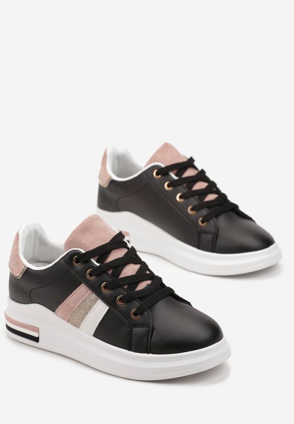 Renee - Czarne Sneakersy na Grubej Podeszwie Odelie. Kolor: czarny