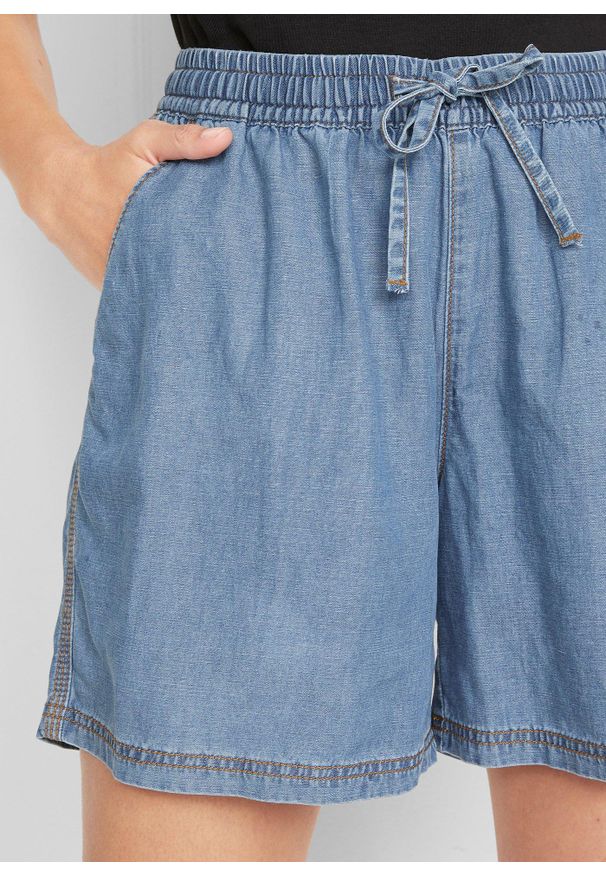 bonprix - Lekkie szorty z denimu z lnem. Kolor: niebieski