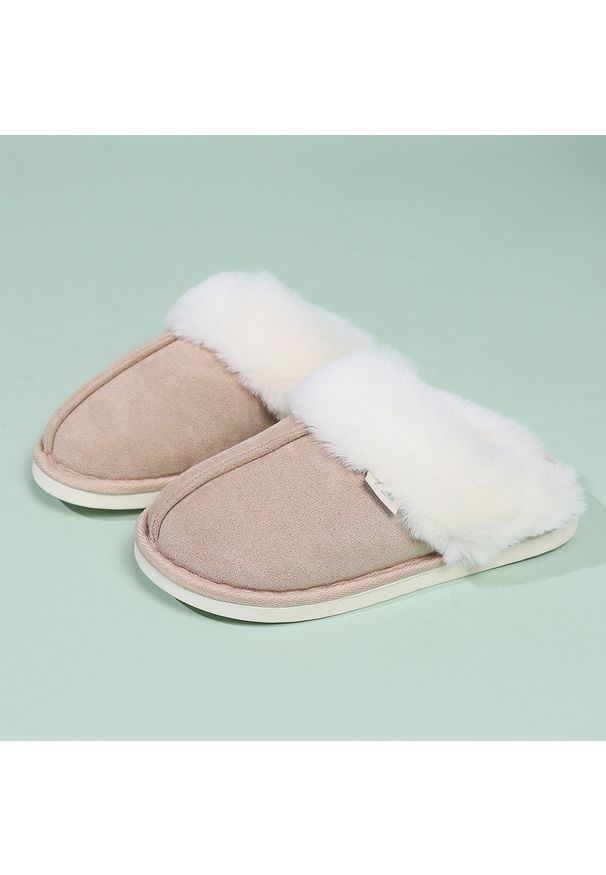 Intica - Kapcie domowe ocieplane z miękką wyściółką Shalanda. Okazja: do domu. Kolor: brązowy. Materiał: materiał. Styl: elegancki, casual