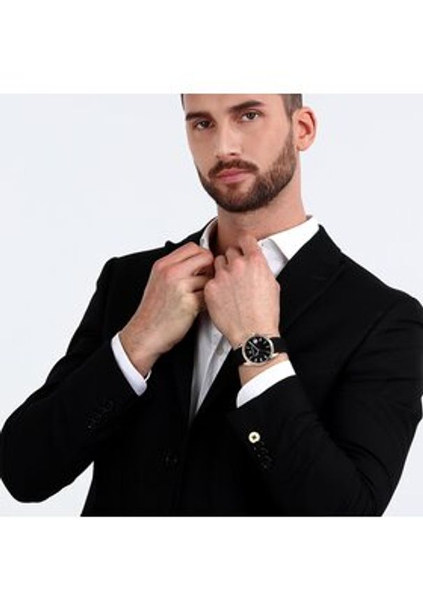 Maserati Zegarek Attrazione R8851151002 Czarny. Kolor: czarny. Materiał: syntetyk