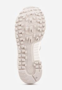 Born2be - Jasnoszare Zamszowe Sneakersy Ozdobione Perforacją i Paskami Semielle. Okazja: na spacer, na co dzień. Zapięcie: pasek. Kolor: szary. Materiał: zamsz. Wzór: aplikacja. Sport: turystyka piesza #4