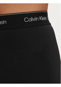 Calvin Klein Performance Szorty sportowe 00GWS4L728 Czarny Slim Fit. Kolor: czarny. Materiał: syntetyk