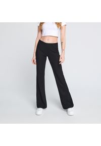 Sinsay - Spodnie eleganckie - Czarny. Kolor: czarny. Styl: elegancki #1