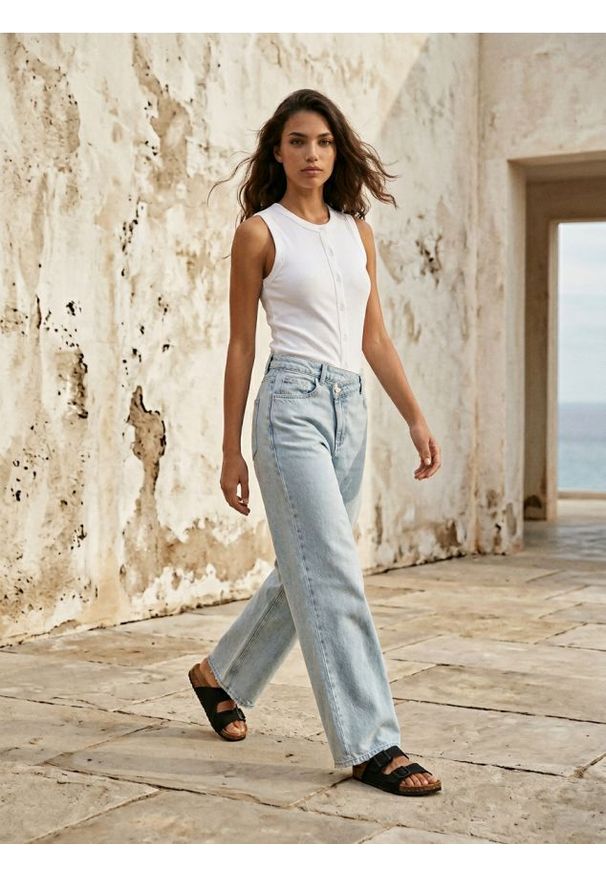 Sinsay - Bawełniana koszulka na ramiączkach - biały. Kolor: biały. Materiał: bawełna. Długość rękawa: na ramiączkach