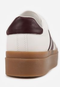 Born2be - Biało-Bordowe Sneakersy w Stylu Tenisówek z Paskami Nilomira. Okazja: na co dzień. Zapięcie: pasek. Kolor: biały. Materiał: jeans #9