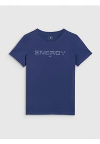 4f - 4F T-shirt regular z nadrukiem chłopięcy - granatowy 152 (11-12 lat). Okazja: na co dzień. Kolor: niebieski. Materiał: jersey, bawełna, materiał. Długość rękawa: krótki rękaw. Długość: krótkie. Wzór: nadruk. Sezon: lato. Styl: sportowy, klasyczny, casual