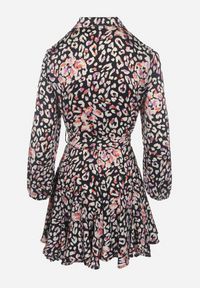 Born2be - Czarna Koszulowa Sukienka Mini z Wiązanym Paskiem Sonnad. Kolor: czarny. Materiał: materiał. Typ sukienki: koszulowe. Długość: mini #7