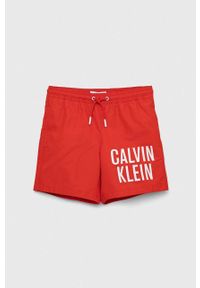 Calvin Klein Jeans szorty kąpielowe dziecięce kolor bordowy. Kolor: czerwony. Materiał: poliester, materiał. Wzór: nadruk