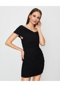 ALEXANDRE VAUTHIER - Czarna sukienka mini. Kolor: czarny. Materiał: materiał. Typ sukienki: z odkrytymi ramionami, dopasowane. Styl: wizytowy, elegancki. Długość: mini