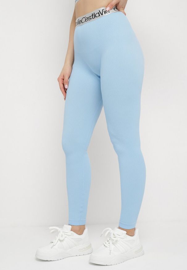 Born2be - Jasnoniebieskie Elastyczne Legginsy z Szeroką Gumą w Pasie Rindama. Kolor: niebieski. Materiał: guma. Styl: sportowy