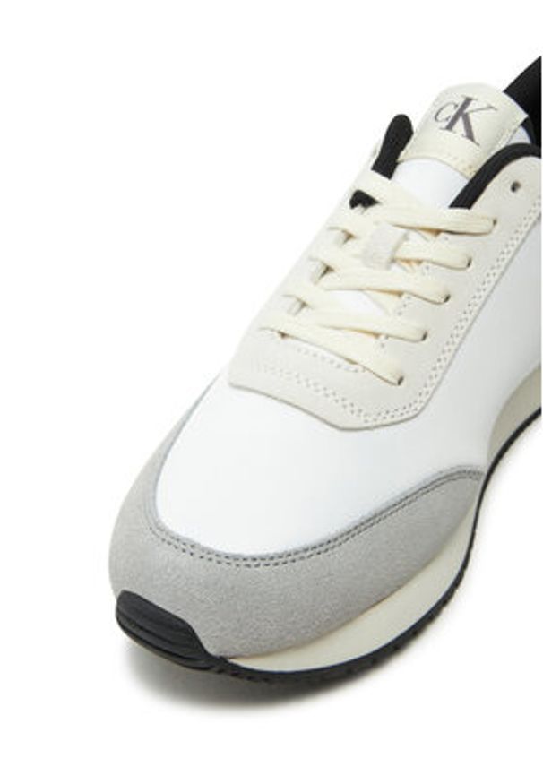 Calvin Klein Jeans Sneakersy Retro Runner Iconic Snk YM0YM01119 Biały. Kolor: biały. Materiał: zamsz, skóra
