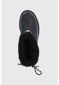 Kurt Geiger London Śniegowce Toronto Rainbow kolor czarny. Nosek buta: okrągły. Zapięcie: sznurówki. Kolor: czarny. Materiał: guma. Obcas: na obcasie. Wysokość obcasa: średni