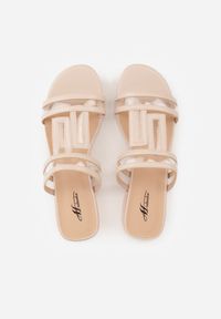 Born2be - Beżowe Klapki z Geometrycznymi Paskami Adriameda. Okazja: na co dzień. Kolor: beżowy. Wzór: geometria. Sezon: lato. Styl: casual, elegancki, wakacyjny #6