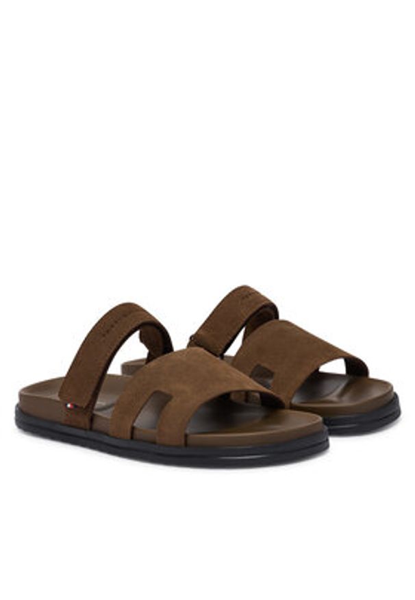 TOMMY HILFIGER - Tommy Hilfiger Klapki Adjustable Premium Suede Sandal FM0FM05774 Brązowy. Kolor: brązowy. Materiał: zamsz, skóra