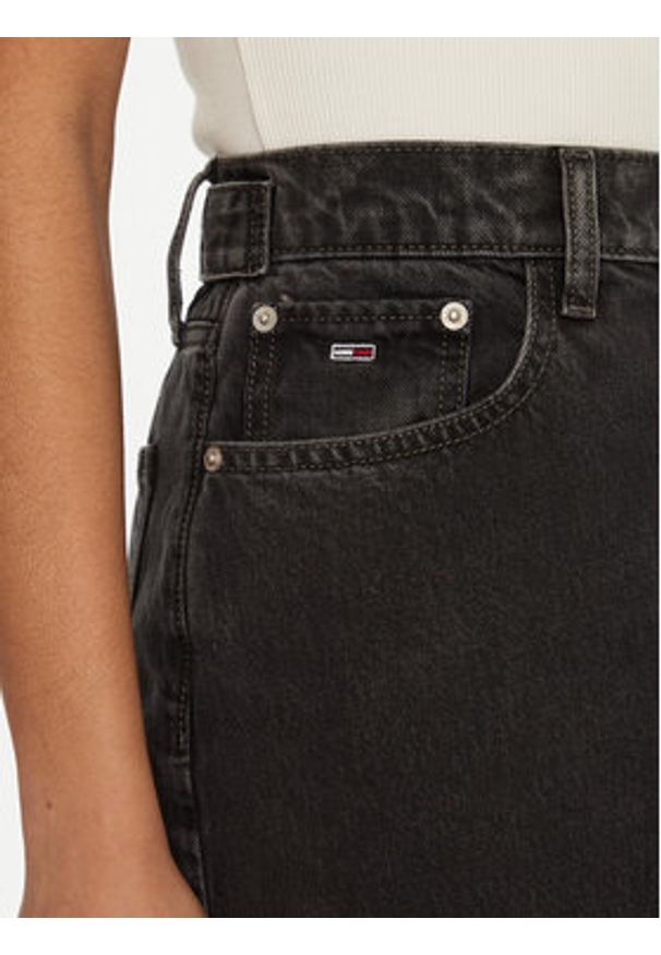 Tommy Jeans Spódnica jeansowa DW0DW20554 Czarny Regular Fit. Kolor: czarny. Materiał: bawełna, jeans